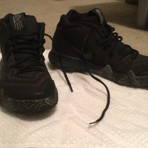 Nike Kyrie 4 Triple Black Basketball Shoes